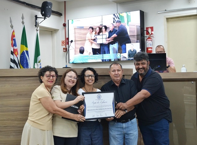 “EducaTrilha na Escola” recebe Moção de Aplausos  pela excelência nos seus 10 anos de história
