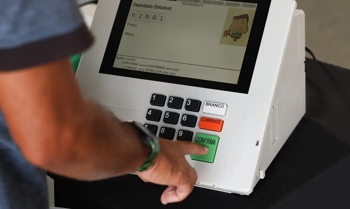 Eleitorado brasileiro chega a 158,7 milhões de pessoas aptas a votar nas Eleições 2026