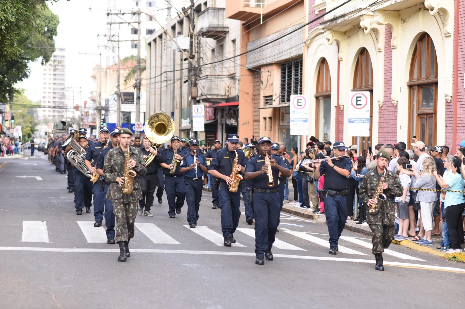 Desfile Cívico da Independência acontece na segunda-feira, 07/09, a partir das 8h15