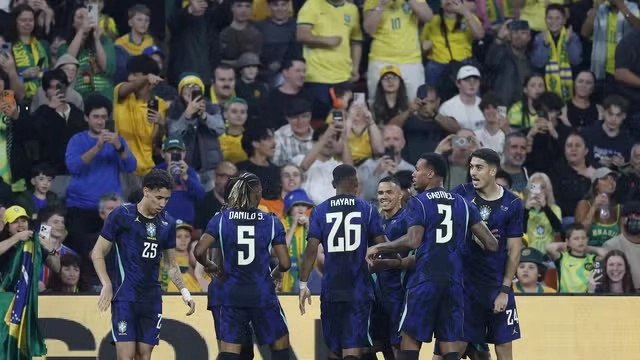 Brasil dá resposta, vence Austrália por 4 a 2 e agora encara a Índia