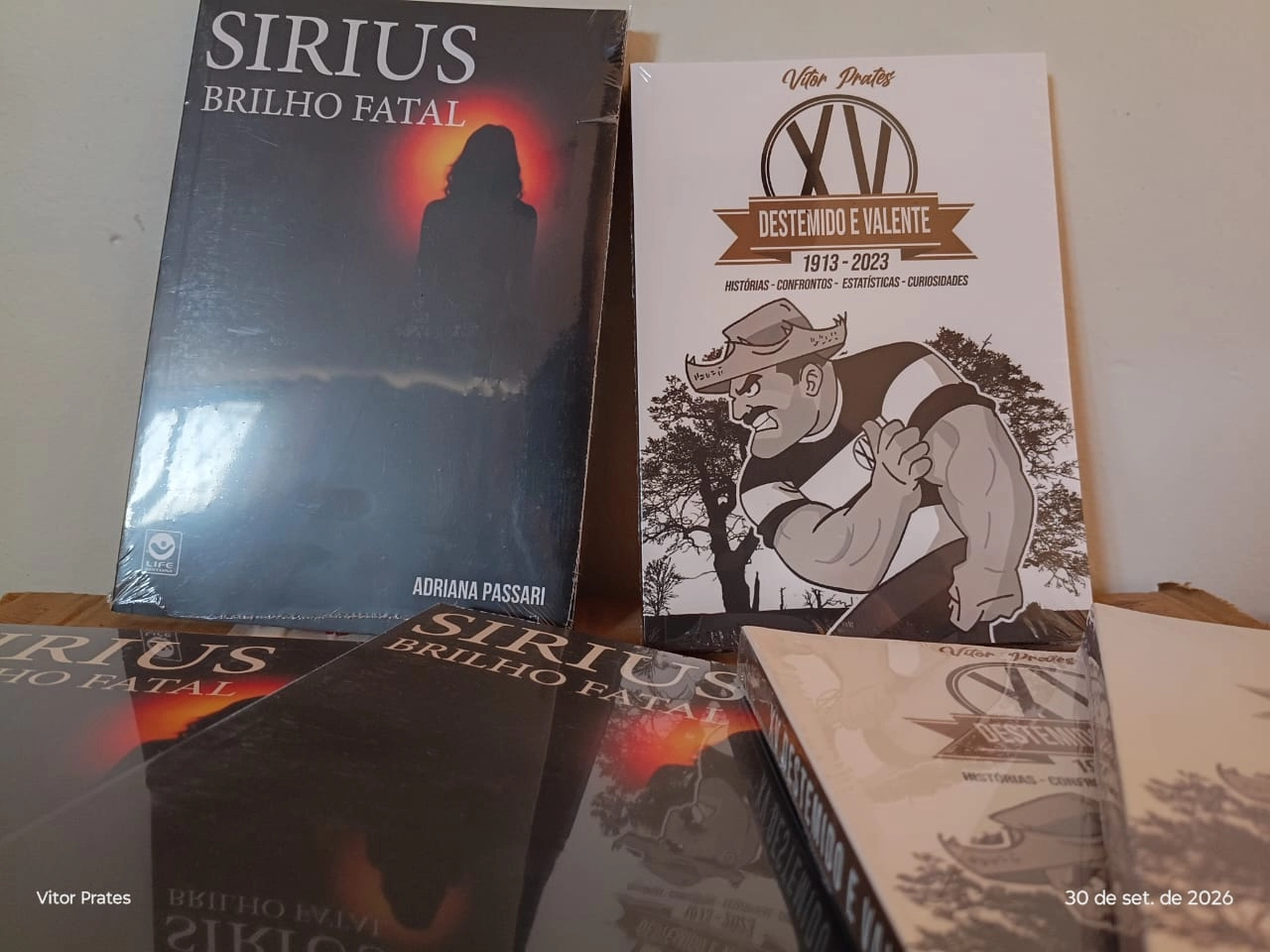 Livros de autores piracicabanos são opções para quem gosta de história e literatura