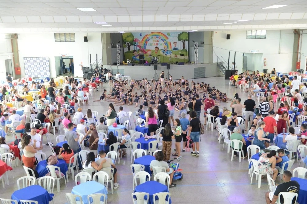 Clube dos Metalúrgicos organiza a maior Festa das Crianças