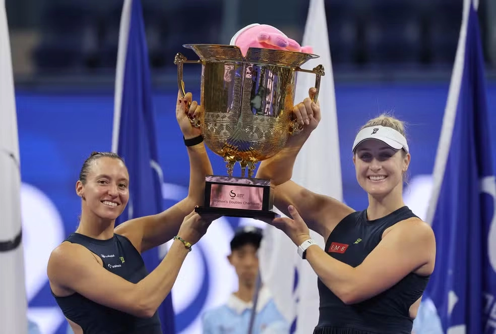 Luisa Stefani e Gabriela Dabrowski conquistam o título do WTA 1000 de Pequim