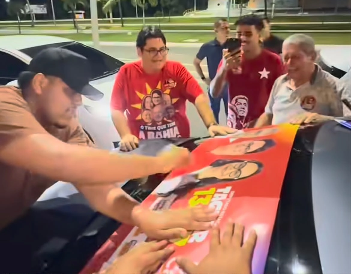 Tagner dá largada à campanha com adesivaço no Espaço 2000 neste domingo (16)    _Com o