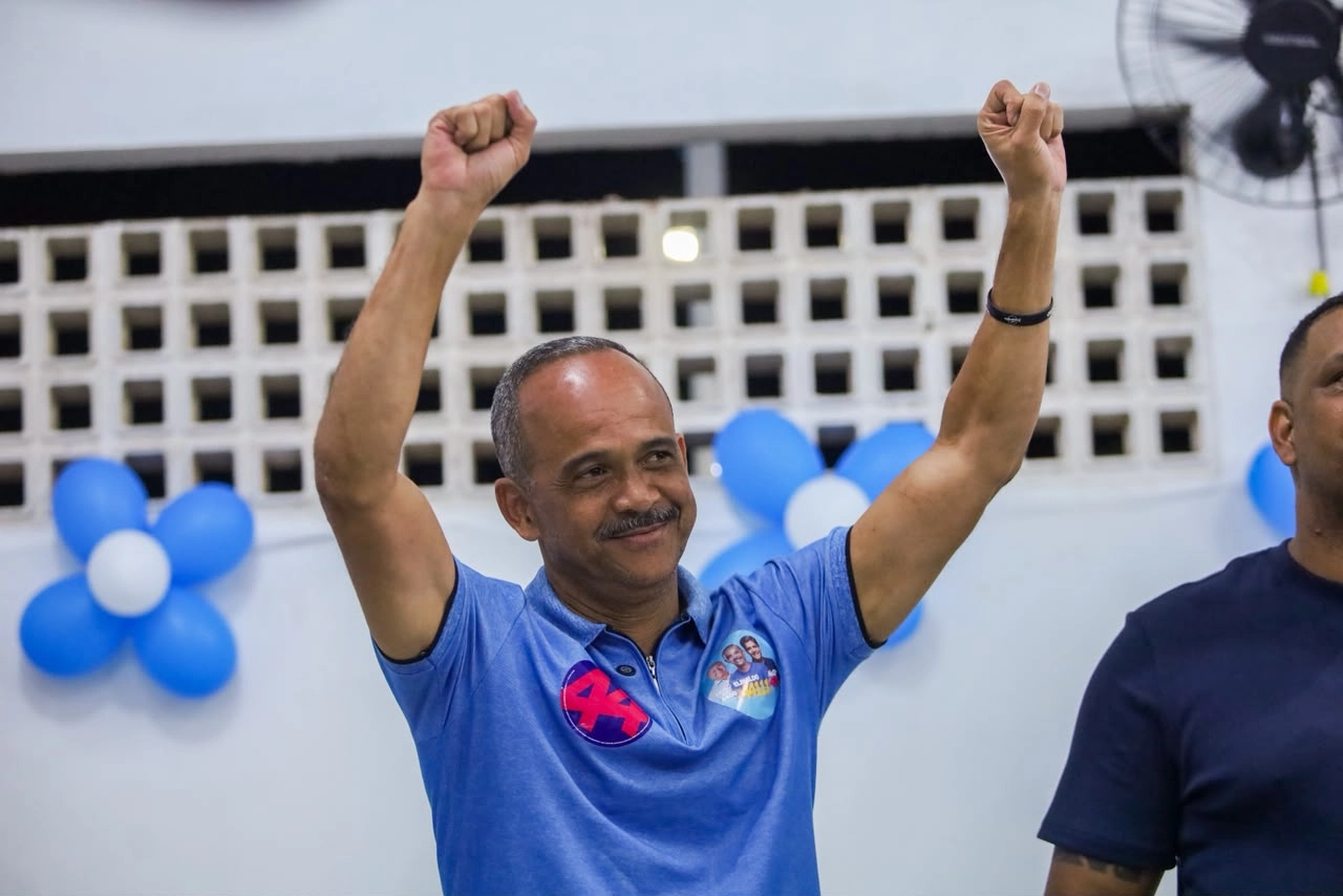 Elinaldo reúne dezena de lideranças em primeiro ato de campanha em Camaçari
