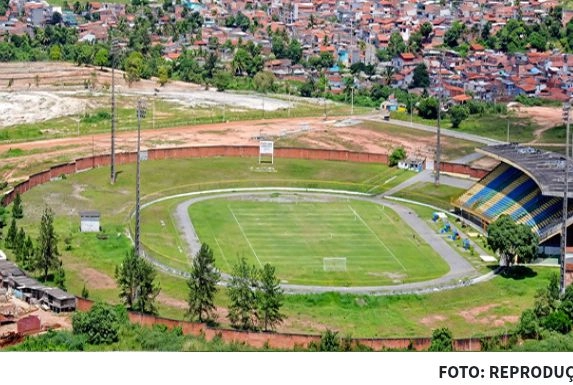 Estádio Fernando Lopes passa por uma reforma com acordo com a prefeitura e o Grupo City football group. A previsão da Assinatura da se ordem de serviço dia 26