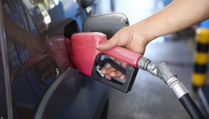 Subsídio de R$ 2,12 ao diesel deve ser mantido por 30 dias