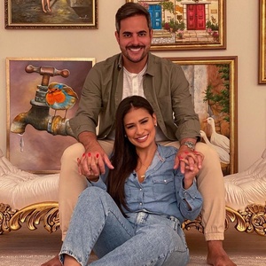 Simone, da dupla com Simaria, será mãe pela segunda vez.
