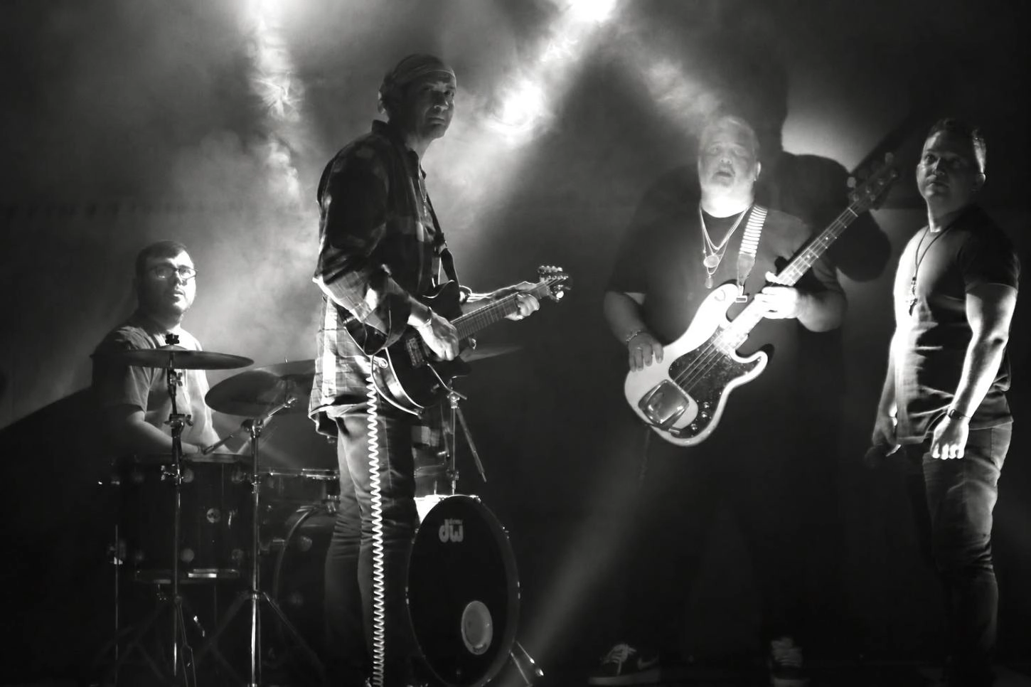 VIDE3 lança “Convite à Mesa” e apresenta nova fase musical guiada por rock e propósito