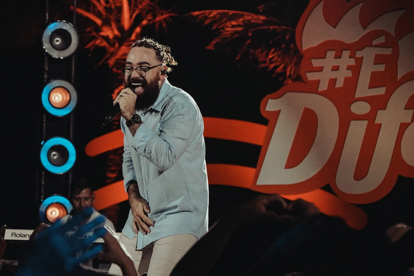 “Pra que tanta pressa?”: Jhonny Salvação transforma ansiedade em reflexão no single “Melhor Fase”
