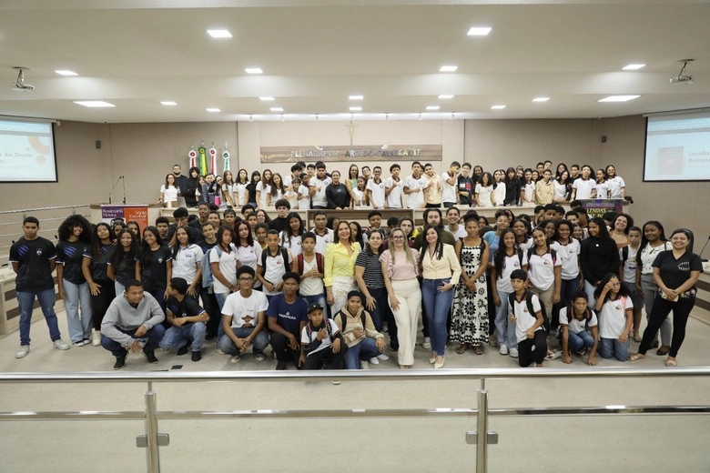Camara de Vereadores de Barreiras: encerra  Semana do Estudante no Plenário