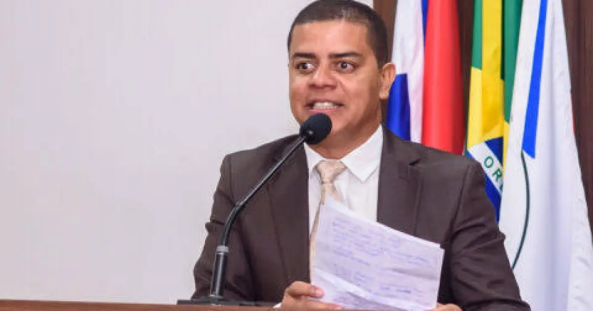 PREFEITO BAIANO É INVESTIGADO POR RACHADINHA