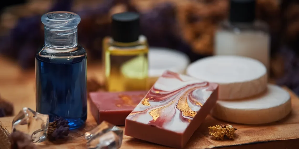 Anvisa aprova regras para regularização de cosméticos artesanais