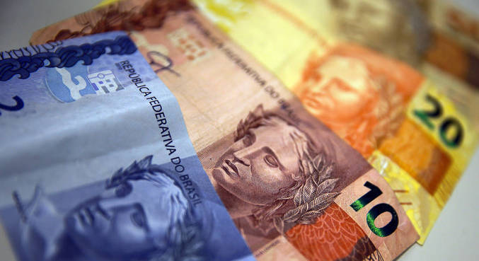 Governo propõe valor de R$ 1.169 para salário mínimo de 2022