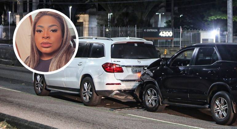 Jojo Todynho se envolve em acidente de carro no Rio de Janeiro