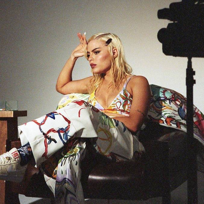 Luísa Sonza pede desculpas após brigar com fãs: 'Fui grosseira'