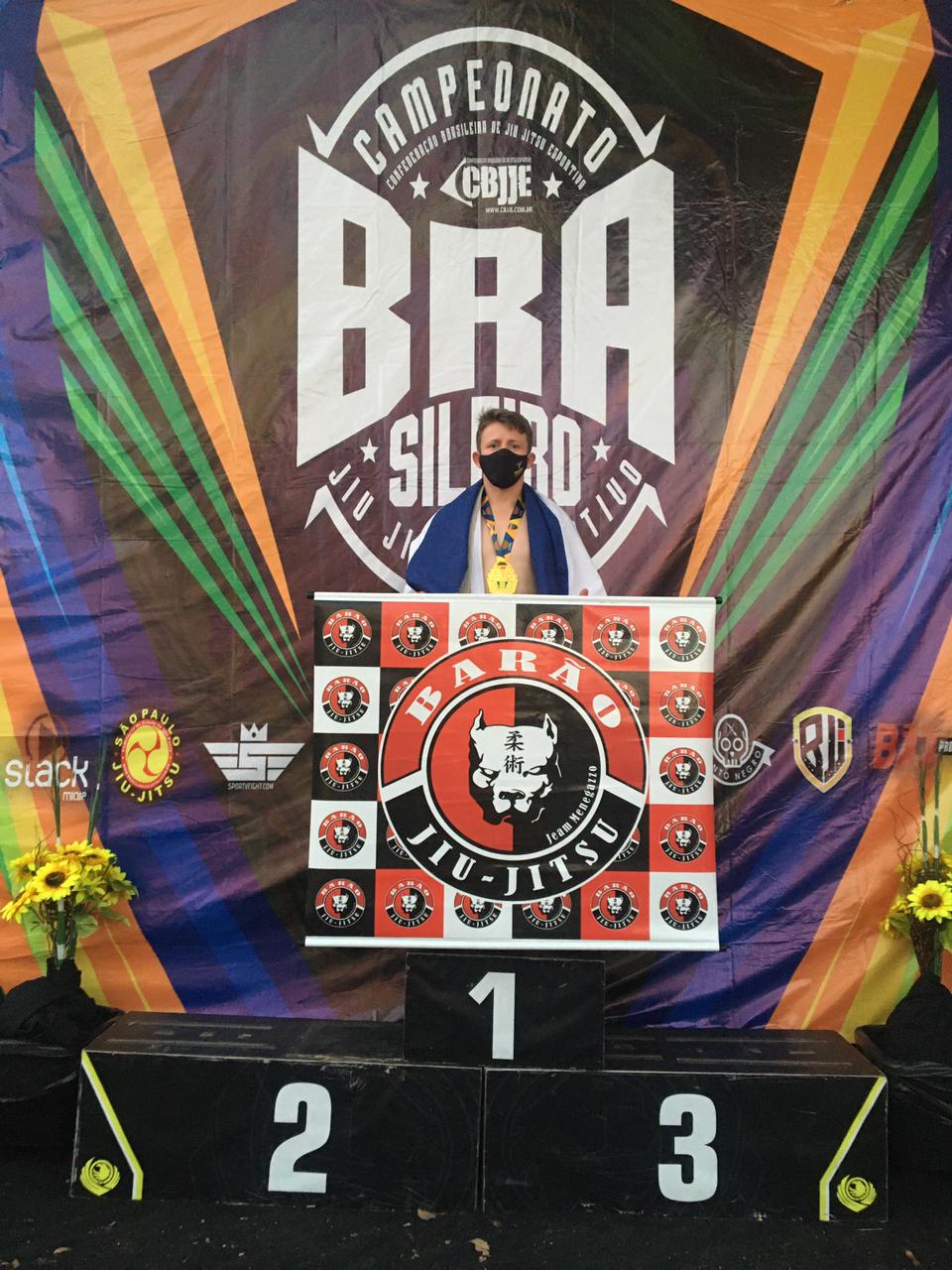 Atleta Camponovense é campeão Brasileiro de Jiu-Jitsu categoria leve Master 1