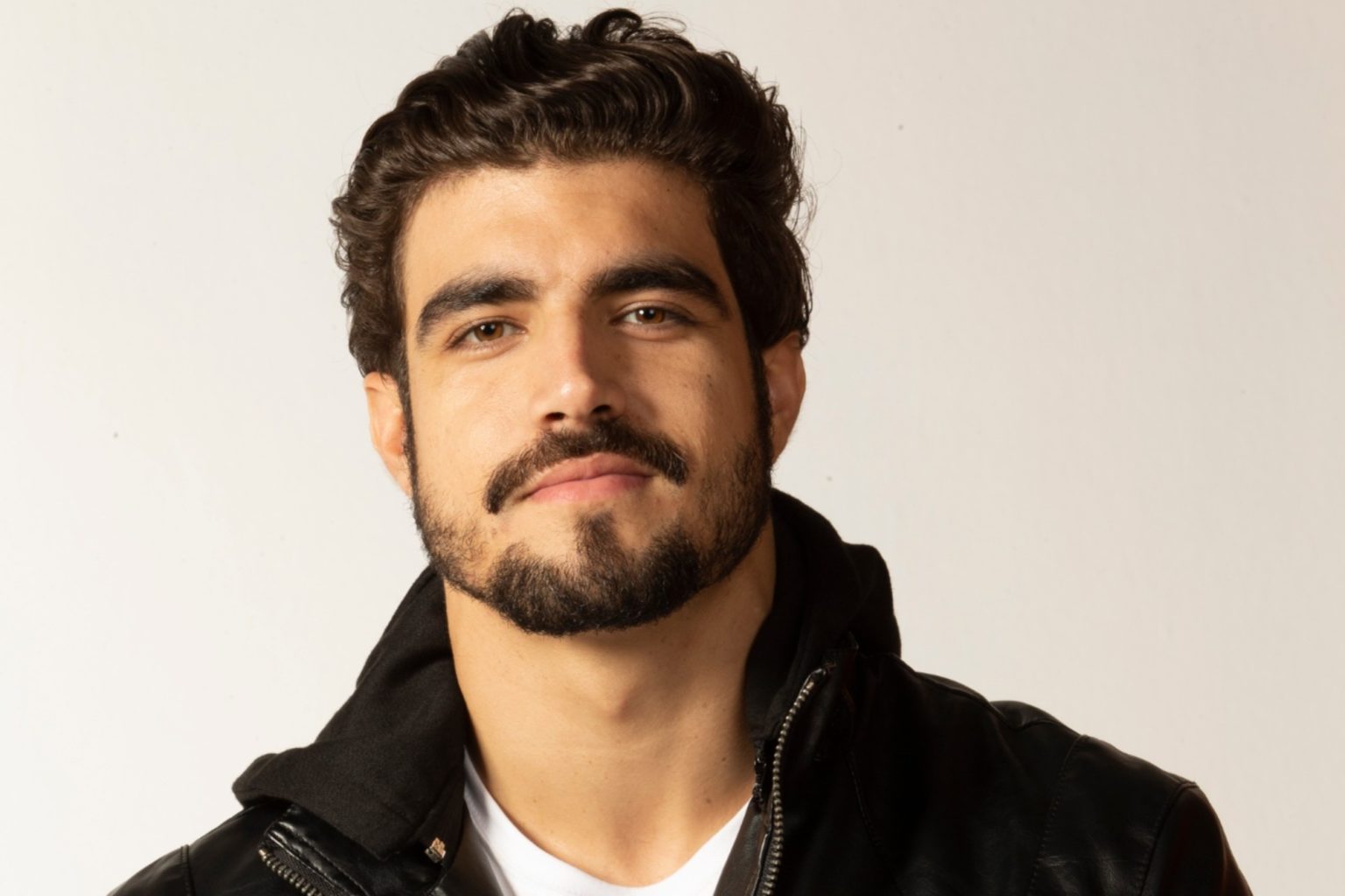 Caio Castro investe no mercado de moda masculina: 'Vaidoso desde sempre'