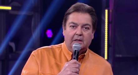 Fausto Silva acerta com a Band e assina contrato na semana que vem