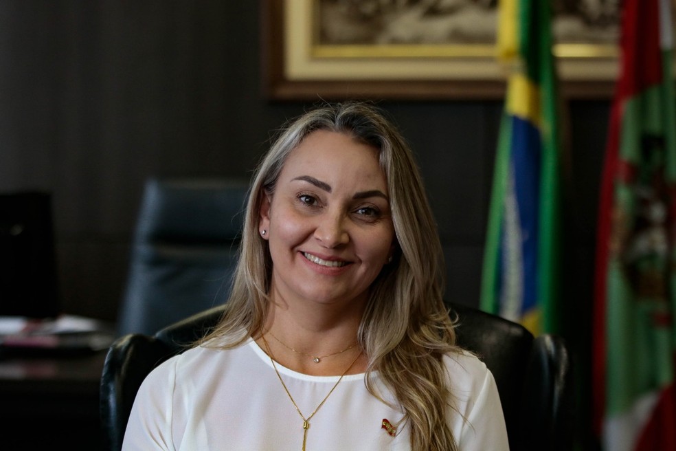 Impeachment: Governador Carlos Moisés é afastado e vice Daniela Reinehr assume