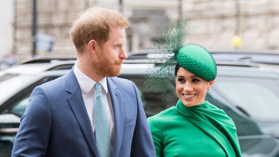 Harry e Meghan não voltarão para família real e devolvem títulos