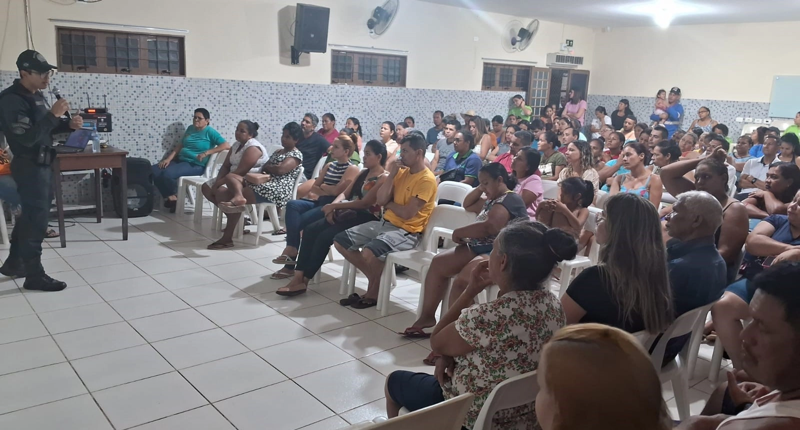Polícia Militar realiza palestra sobre segurança pública no CAIJ em Corumbá MS