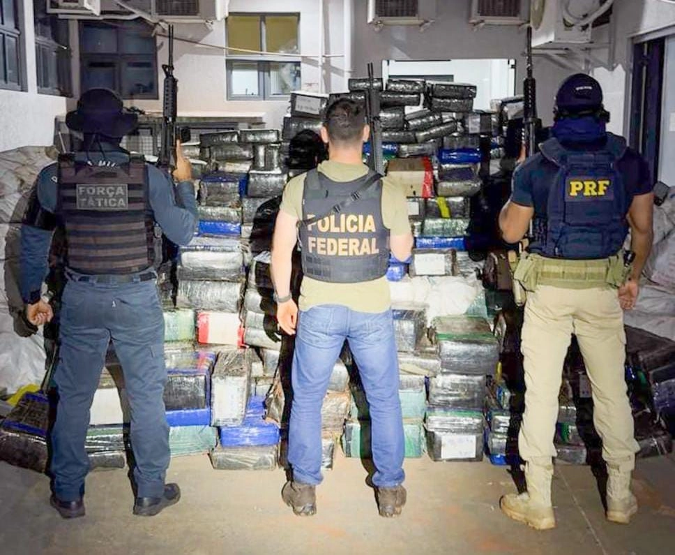 Ação integrada apreende mais de 7 toneladas de maconha na BR-163, em Itaquiraí (MS)
