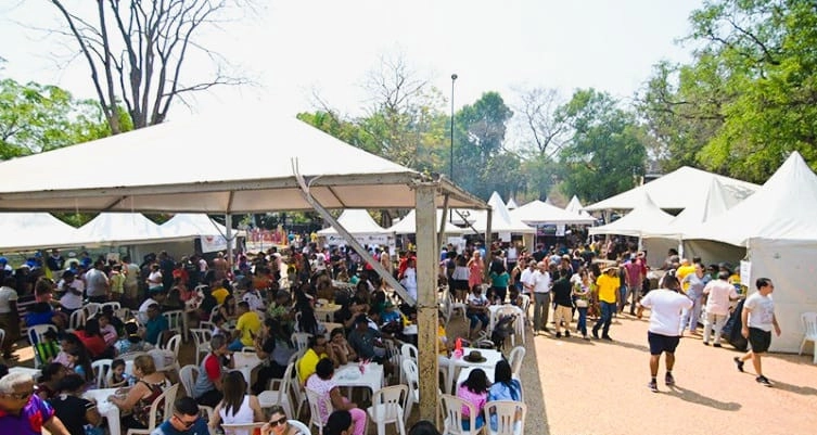 50ª Quermesse da APAE celebra tradição e solidariedade na Praça da Independência em Corumbá MS