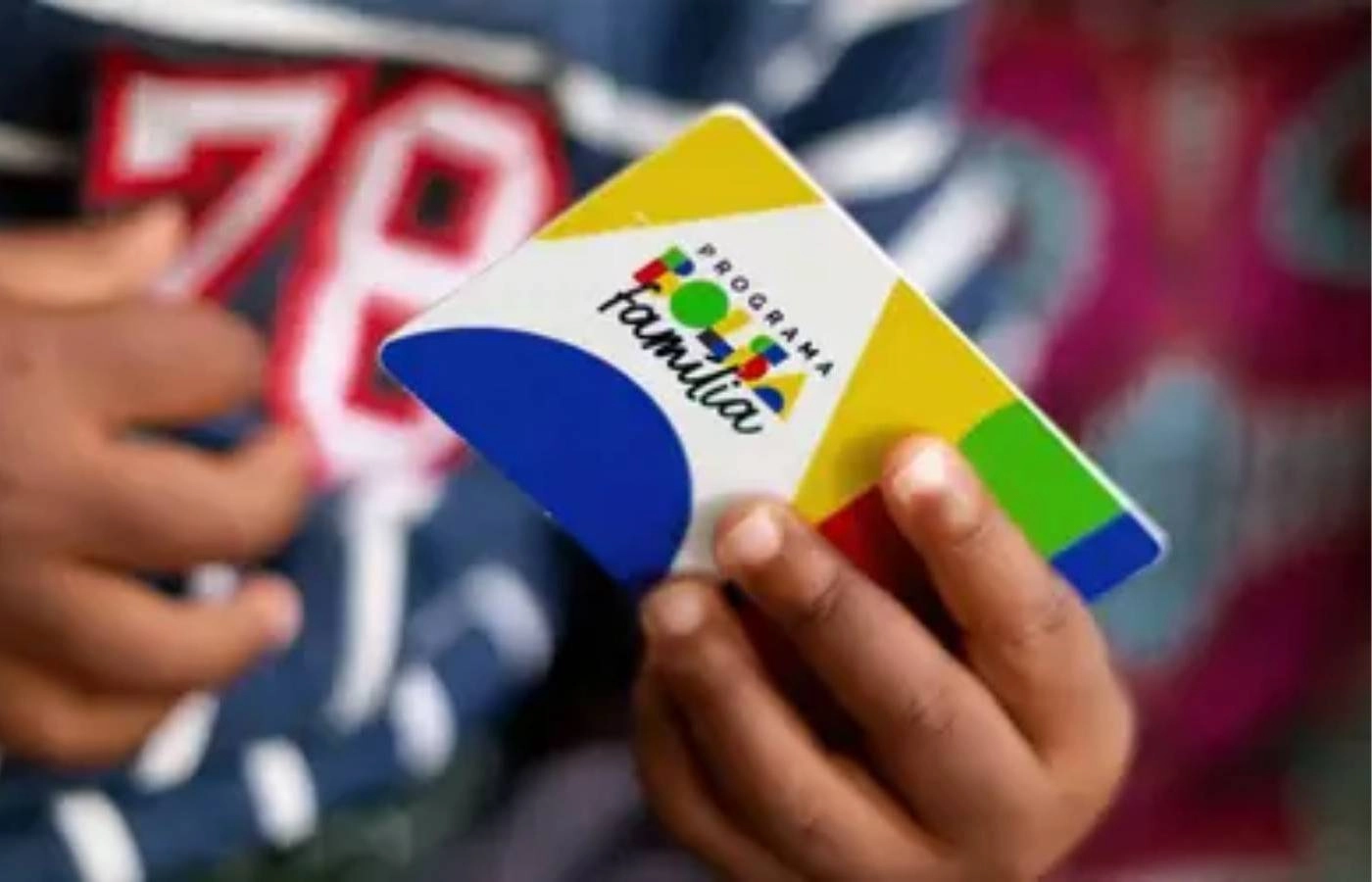 Bolsa Família: pagamentos para beneficiários com o NIS terminado em 2 começam nesta terça-feira (20)