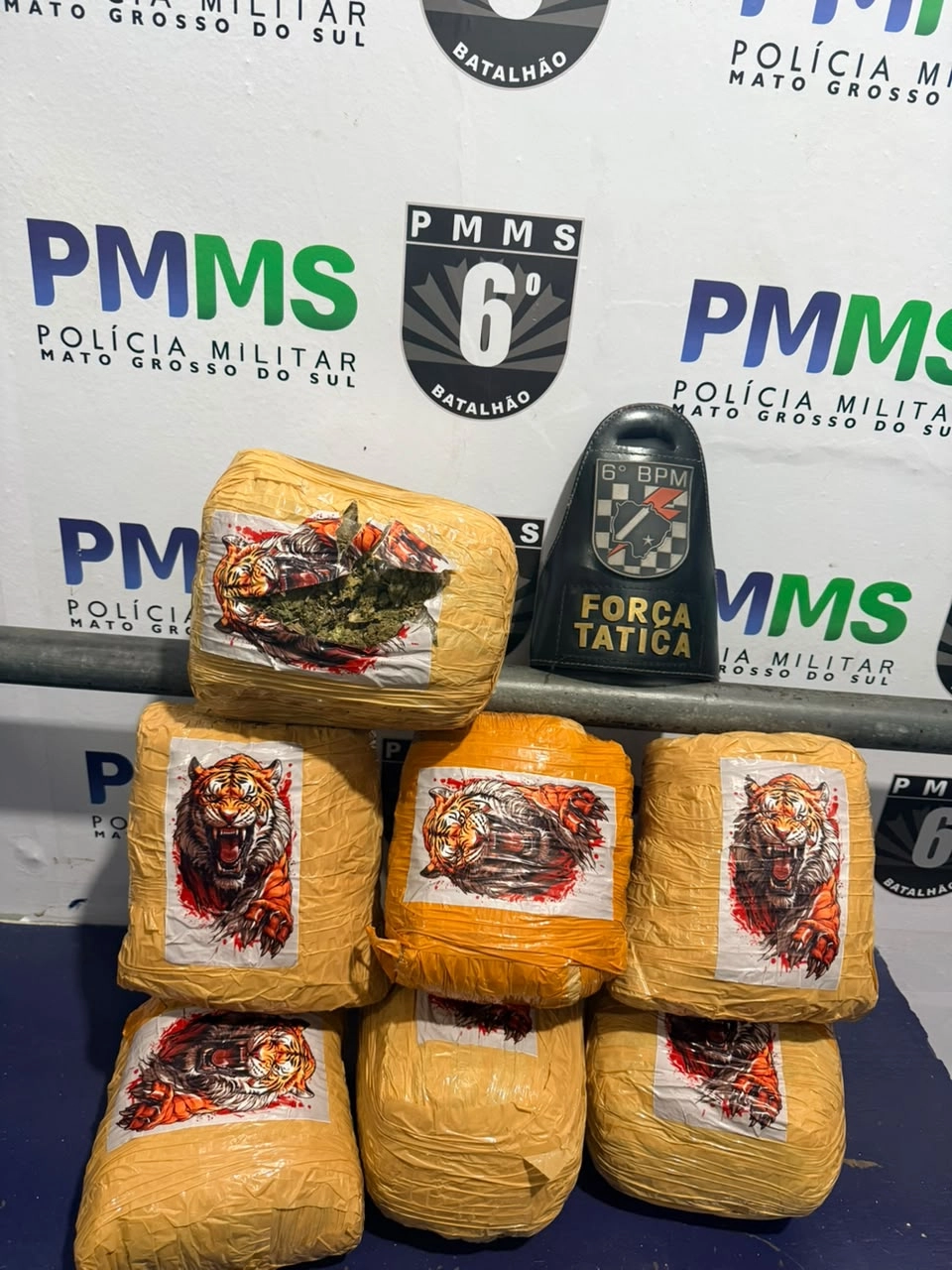 PMMS DESARTICULA ESQUEMA DE TRÁFICO DE DROGAS NA FRONTEIRA, PRENDE QUATRO PESSOAS E APREENDE MAIS DE 7 QUILOS DE SKUNK