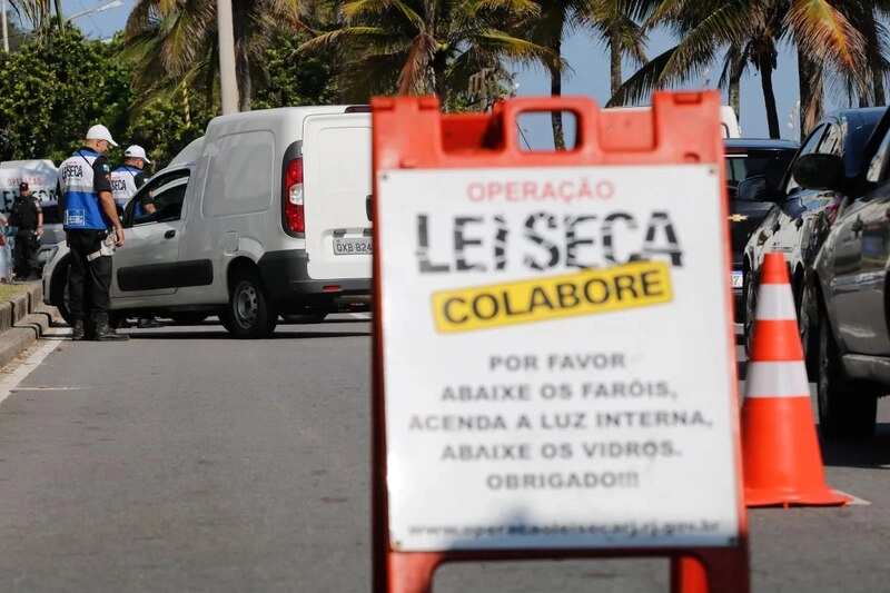 Lei Seca ganha novas regras: veja o que muda na fiscalização e o que o motorista precisa saber