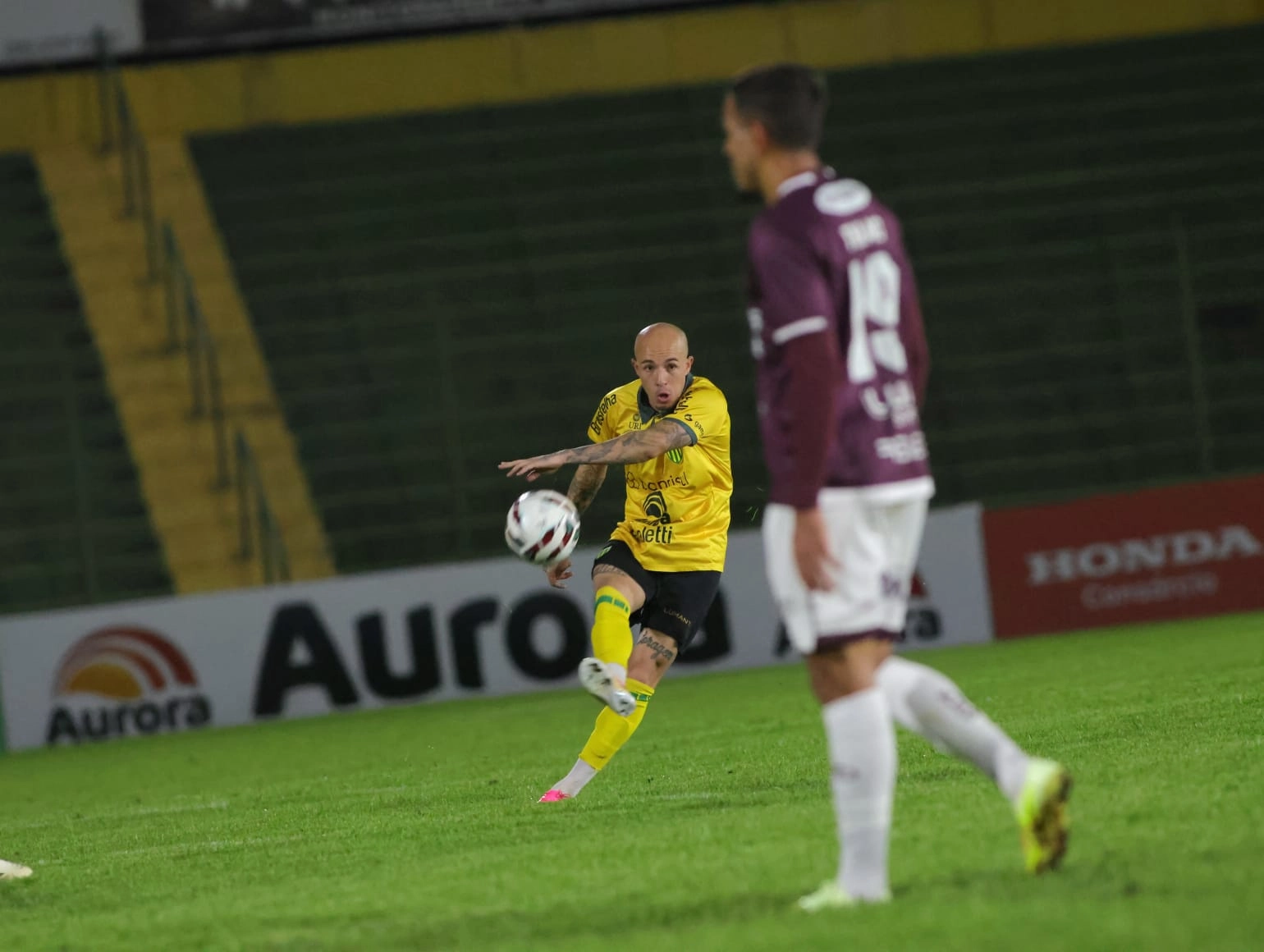 Ypiranga vence a Ferroviária e dá grande passo pela classificação na Série C