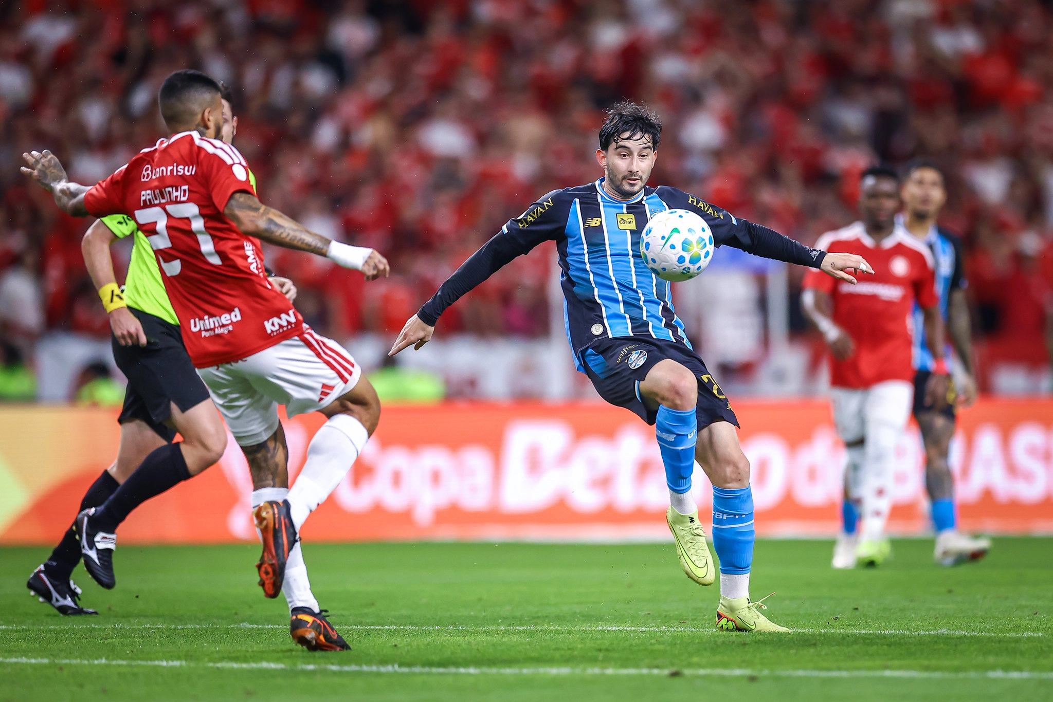 Primeiro Gre-Nal pelas quartas da Copa do Brasil termina sem gols