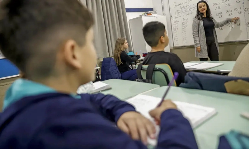 5,8 mil professores nomeados no RS têm até 8 de setembro para concluir ingresso