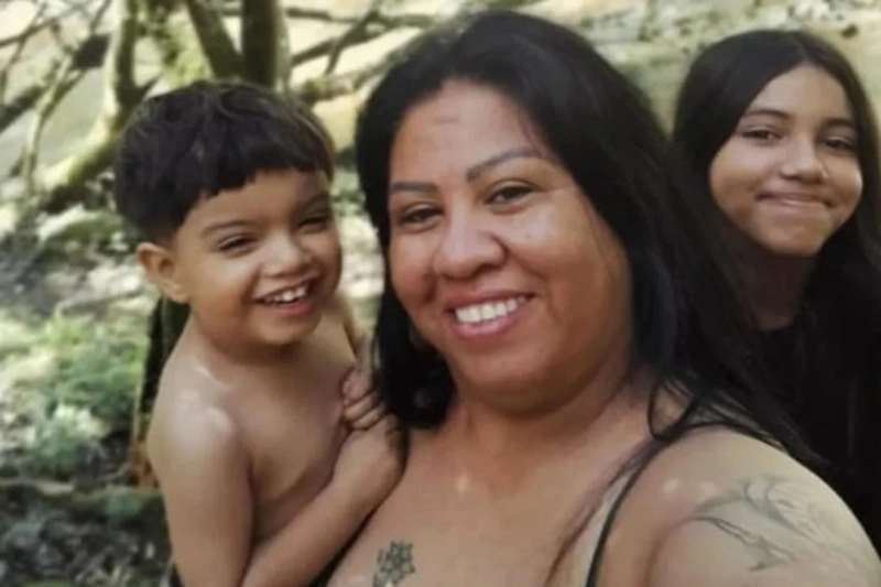 Menino de 4 anos é encontrado morto após carro da família ser arrastado pela correnteza