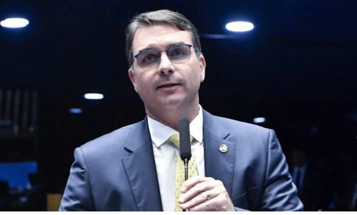 Em meio a polêmica sobre Nossa Senhora, Flávio participará de podcast católico