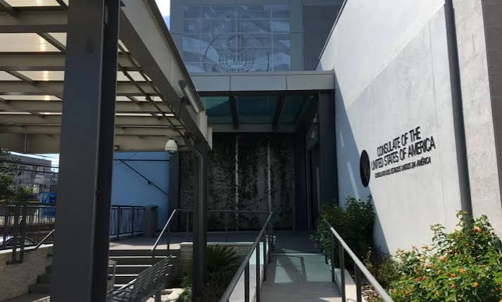 Por “questões de segurança”, os Estados Unidos suspendem atendimento na Embaixada e em consulados no Brasil