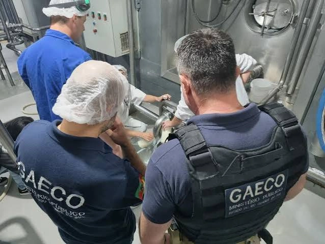 Quinze pessoas são condenadas por fraudes na produção de leite e derivados no Rio Grande do Sul