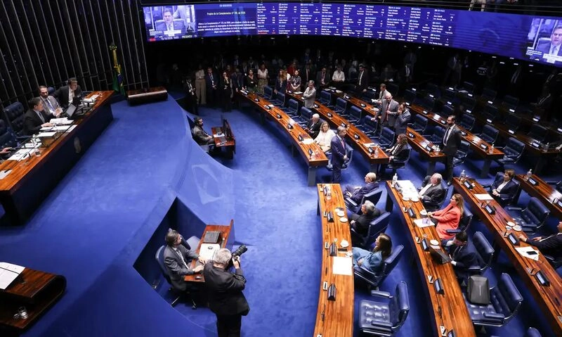 Senado aprova aumento do teto do MEI para R$ 140 mil e perdão de R$ 12,6 bilhões em dívidas