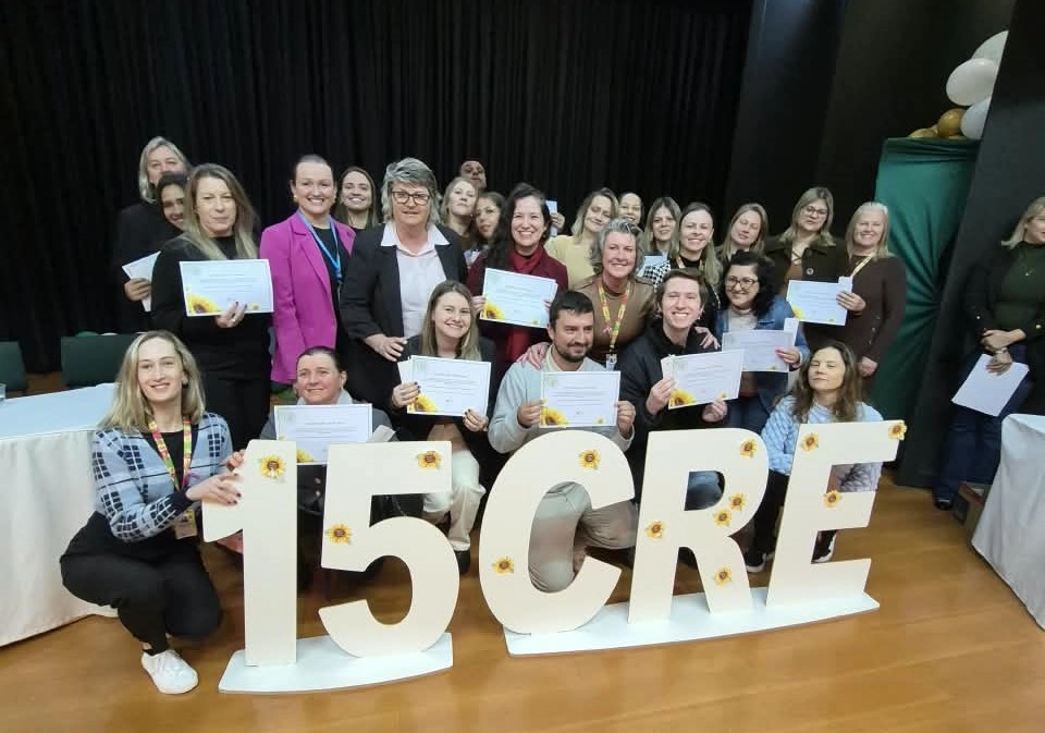 15ª CRE dá posse a 137 novos professores da rede estadual
