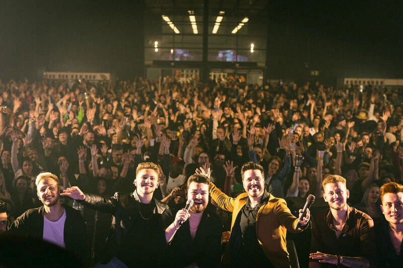 Oktoberfest Erechim 2026 encerra programação com música, danças típicas e valorização da cultura alemã