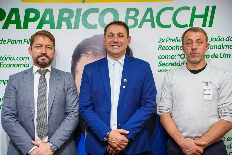 Paparico Bacchi busca avançar com projeto que proíbe uso de leite em pó importado na indústria gaúcha