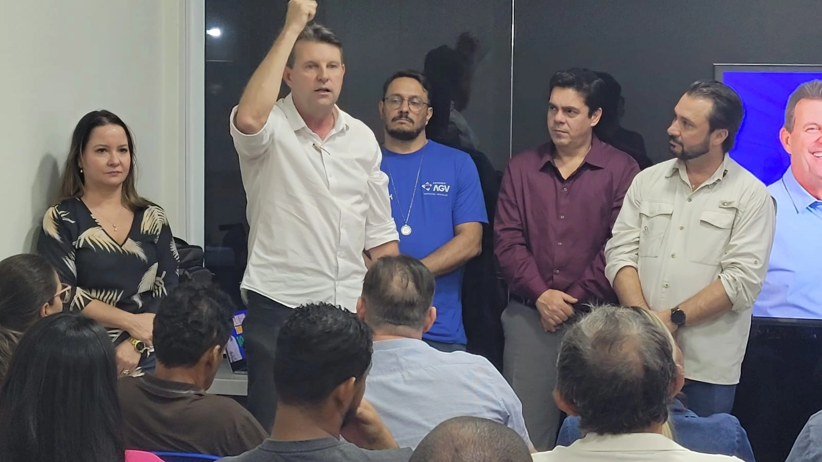 Às vésperas do início oficial da campanha, Ari Lafin reúne coordenadores e apoiadores