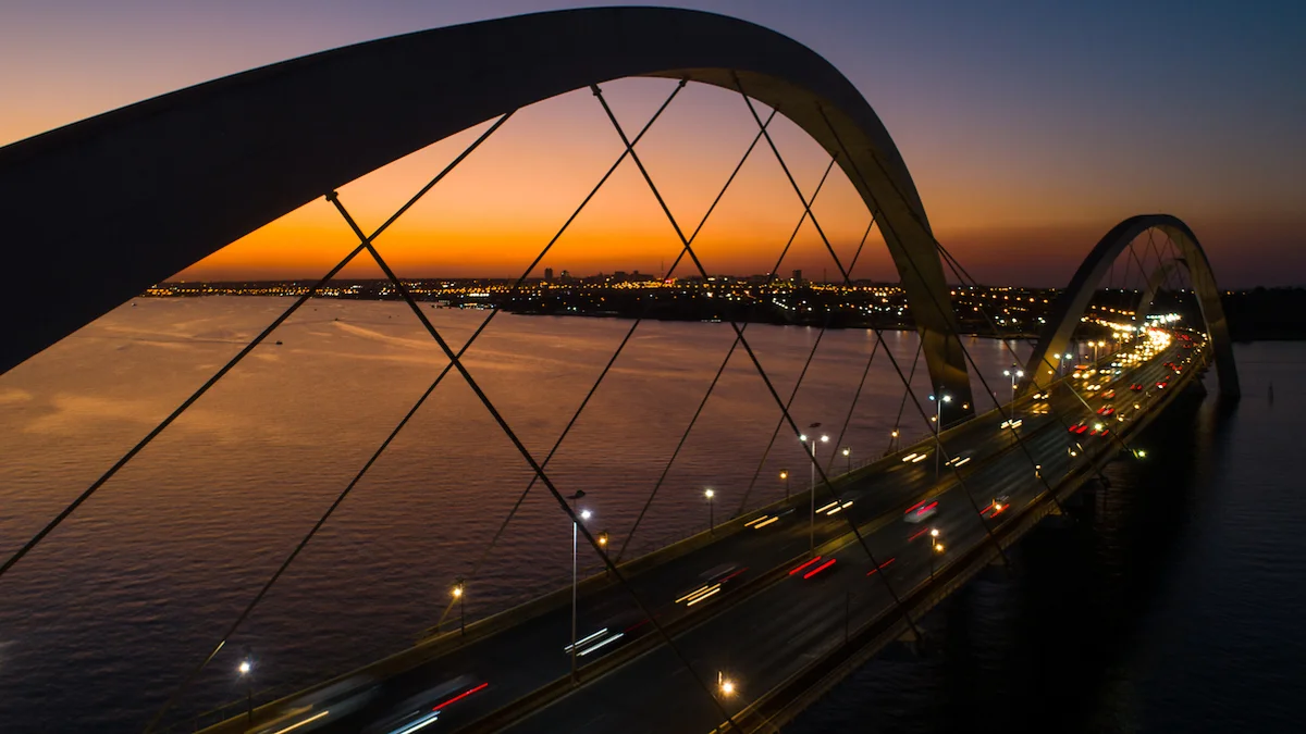 VIA JK, O CAMINHO DA PONTE: Instalação de semáforos foi suspensa para novos estudos técnicos