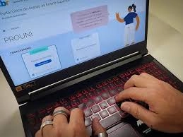 PROUNI: Prazo para confirmar dados de inscrição termina nesta sexta