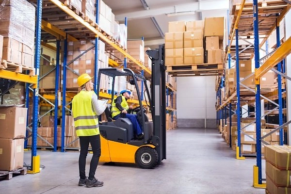 TRABALHO & EMPREGO: Agências do trabalhador oferecem quase 2 mil vagas nesta terça-feira (18)