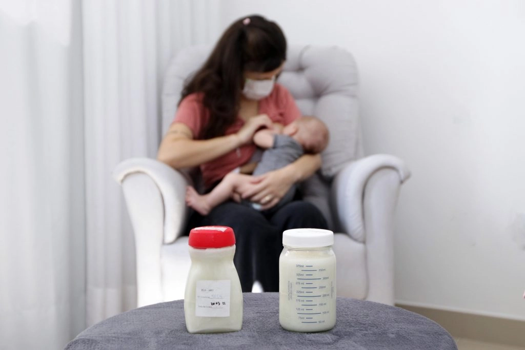 DOAÇÃO DE LEITE MATERNO: Bancos de leite transformam solidariedade de mães em alimento para recém-nascidos internados