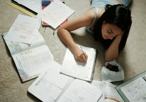 GRADUAÇÃO 'EaD': Universidade de Brasília abre 300 vagas para cursos de educação a distância