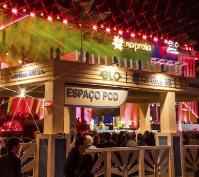 FESTIVAL 'NA PRAIA': PcD’s relatam problemas de logística em show do 'Na Praia'; festival responde