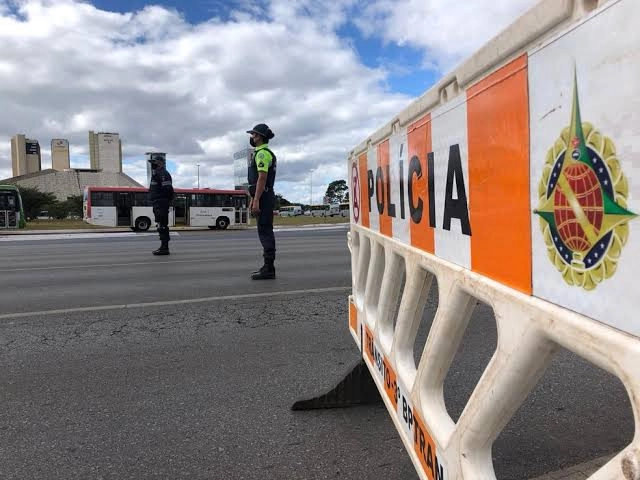 ALTERAÇÕES NO TRÂNSITO: Confira as mudanças para o 'Desfile de 7 de Setembro' e 'Brasília Air Show'